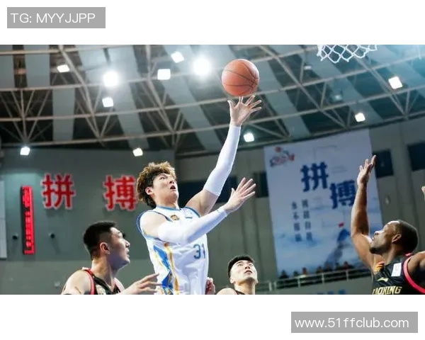 北京篮球队技术争议引发热议球迷与专家观点碰撞激烈讨论